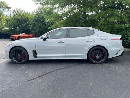 2022 Kia Stinger GT2