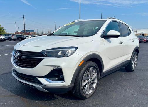 White Frost Tricoat 2023 Buick Encore GX Essence
