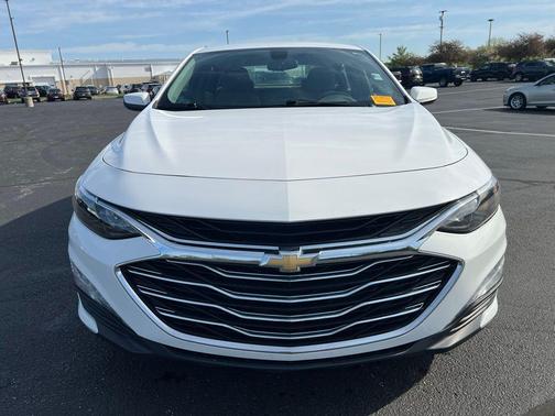 Summit White 2020 Chevrolet Malibu FWD LT