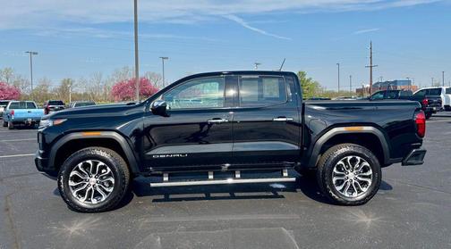 Onyx Black 2025 GMC Canyon Denali