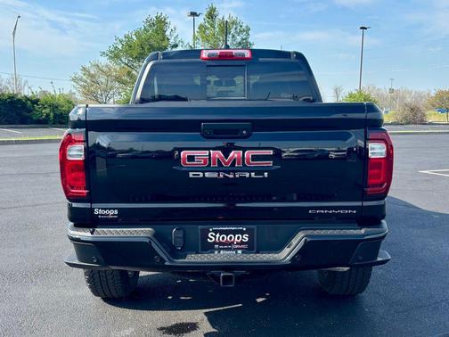 Onyx Black 2025 GMC Canyon Denali