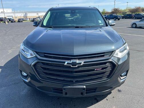 Graphite Metallic 2020 Chevrolet Traverse RS