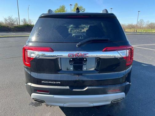 2023 GMC Acadia FWD SLT