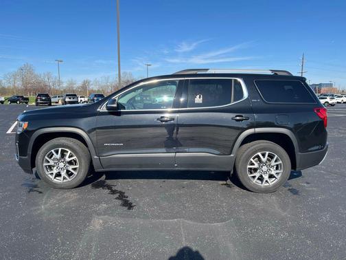 2023 GMC Acadia FWD SLT