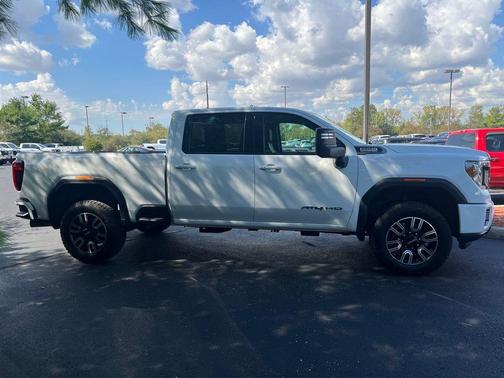 2023 GMC Sierra 2500 AT4