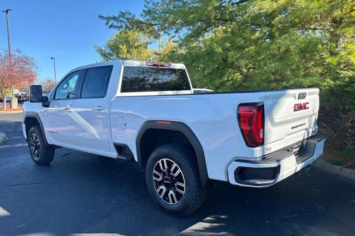 2023 GMC Sierra 2500 AT4