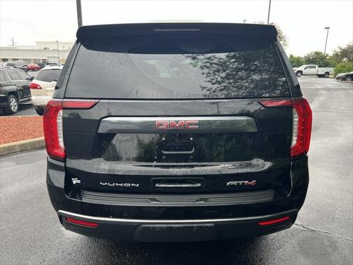 2023 GMC Yukon XL 4WD AT4