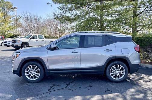 2024 GMC Terrain SLT