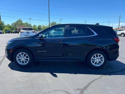 Mosaic Black Metallic 2024 Chevrolet Equinox 1LT