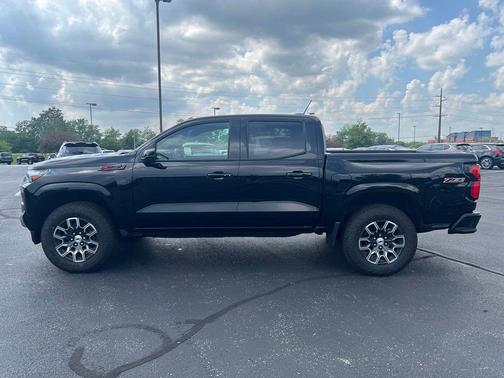 Black 2026 Chevrolet Colorado Z71