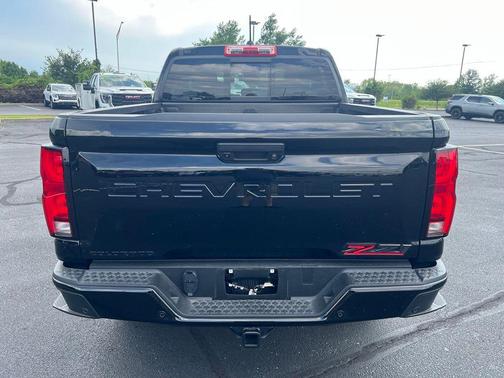 Black 2026 Chevrolet Colorado Z71