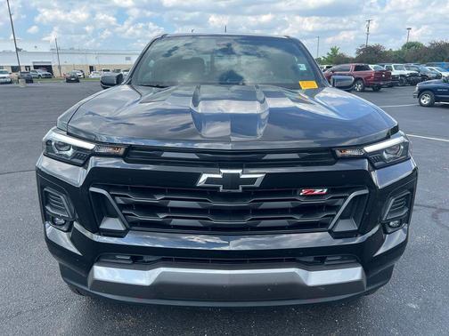 Black 2026 Chevrolet Colorado Z71