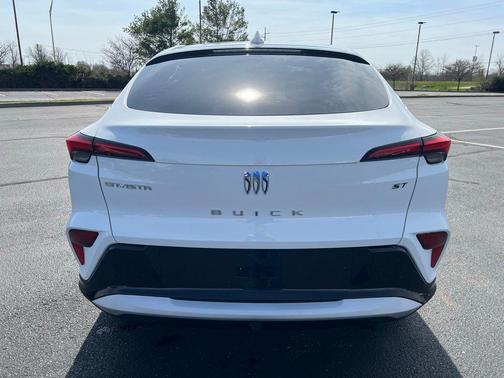 2024 Buick Envista Sport Touring FWD