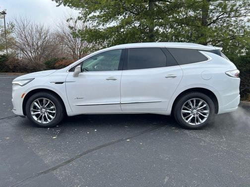 2022 Buick Enclave AWD Avenir