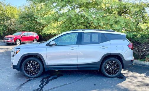 2022 GMC Terrain SLT