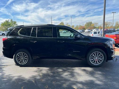 2025 GMC Acadia Denali