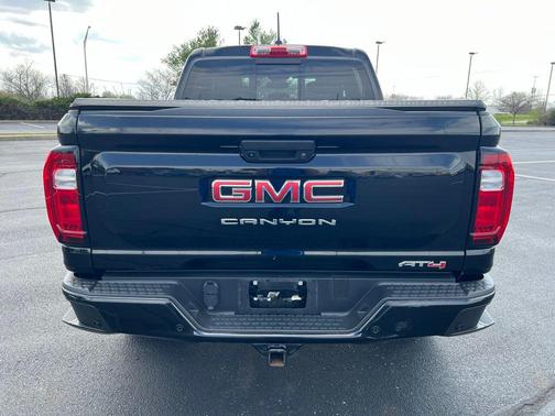 Onyx Black 2023 GMC Canyon AT4