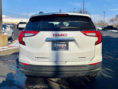2022 GMC Terrain SLE