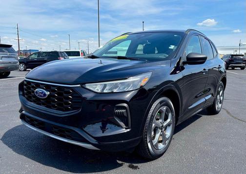 Agate Black Metallic 2024 Ford Escape ST-Line