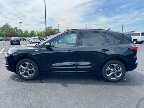 Agate Black Metallic 2024 Ford Escape ST-Line