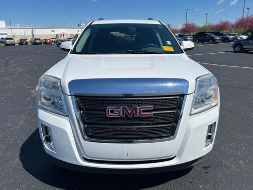 Olympic White 2011 GMC Terrain SLE-2