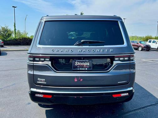 Baltic Gray Metallic Clearcoat 2022 Jeep Grand Wagoneer Series II 4x4