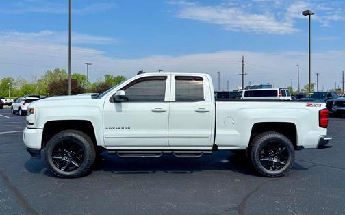 Summit White 2019 Chevrolet Silverado 1500 2LT