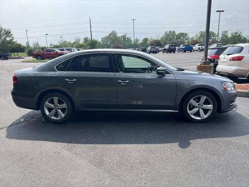 2013 Volkswagen Passat 2.5 SE
