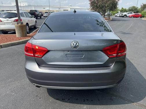 2013 Volkswagen Passat 2.5 SE