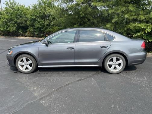 2013 Volkswagen Passat 2.5 SE