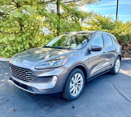 2022 Ford Escape Titanium