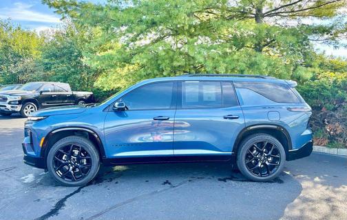 2024 Chevrolet Traverse RS