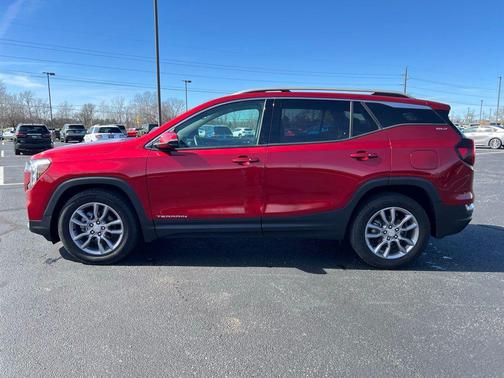 2023 GMC Terrain SLT