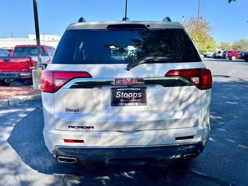 2019 GMC Acadia Denali