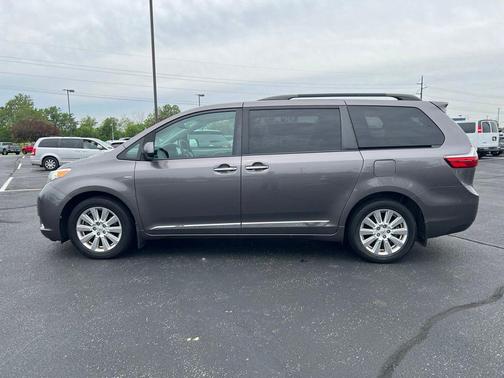 Predawn Gray Mica 2017 Toyota Sienna XLE Premium