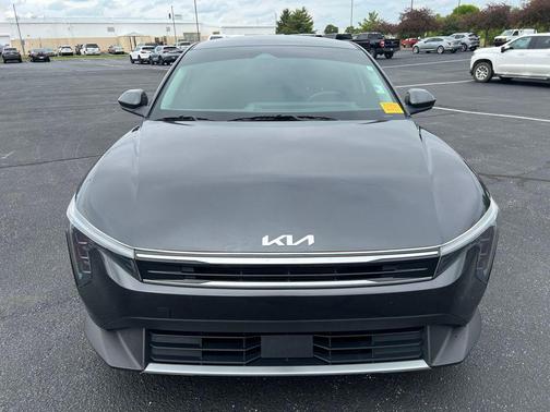 Interstellar Gray 2025 Kia K4 EX