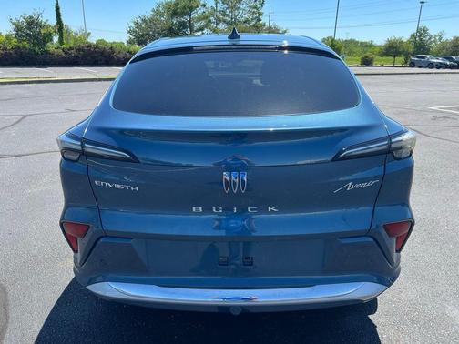 Ocean Blue Metallic 2024 Buick Envista Avenir FWD