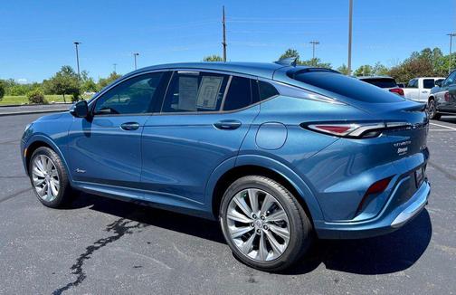 Ocean Blue Metallic 2024 Buick Envista Avenir FWD
