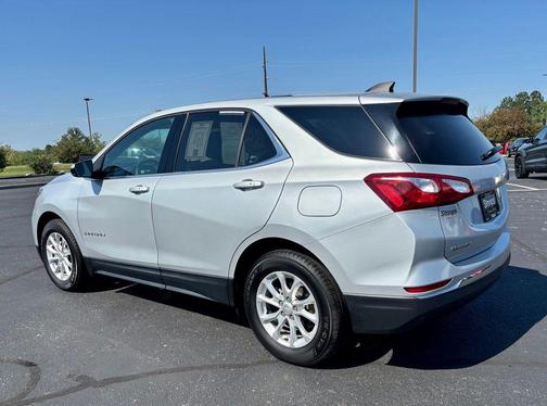 Silver Ice Metallic 2018 Chevrolet Equinox LT