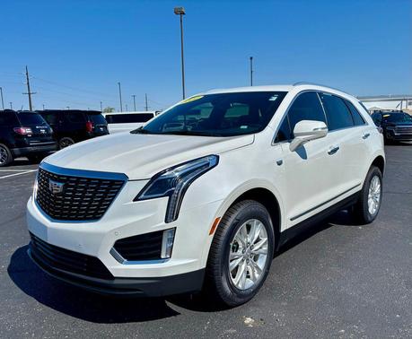 Crystal White Tricoat 2022 Cadillac XT5 Luxury