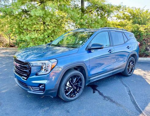 2024 GMC Terrain SLT