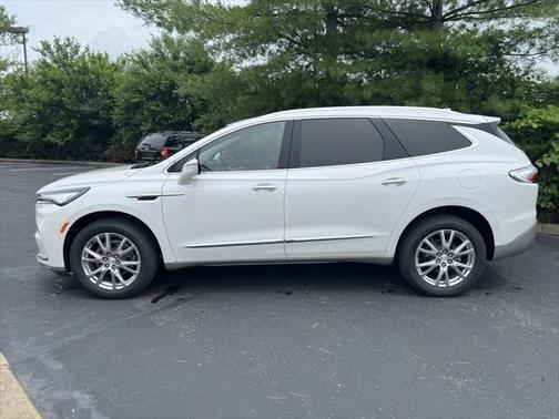 2022 Buick Enclave FWD Essence