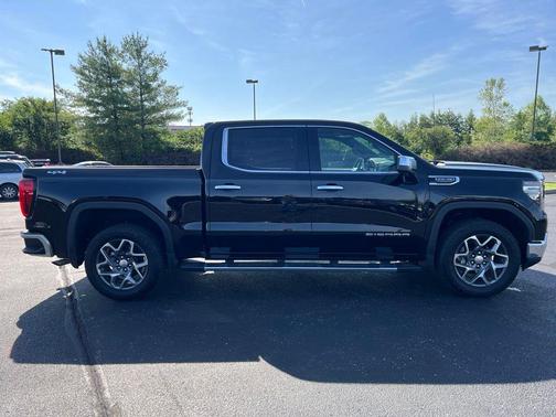 Onyx Black 2026 GMC Sierra 1500 SLT