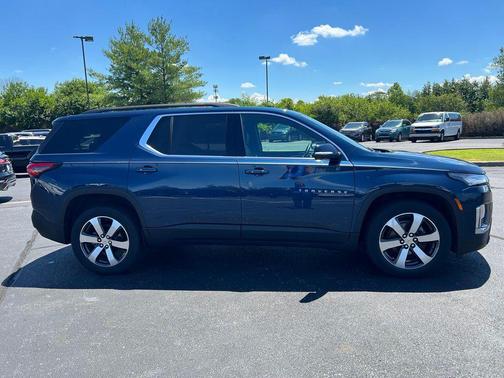 Northsky Blue Metallic 2023 Chevrolet Traverse LT Leather