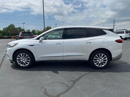 White Frost Tricoat 2018 Buick Enclave Premium