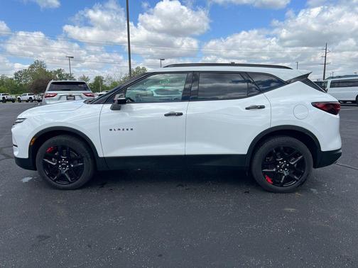 Summit White 2024 Chevrolet Blazer 3LT