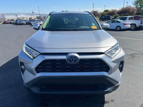 Silver Sky Metallic 2019 Toyota RAV4 Hybrid XLE