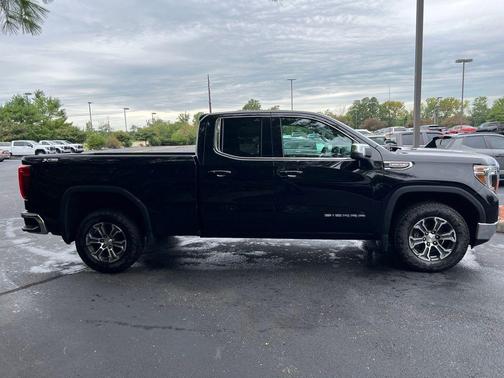 2022 GMC Sierra 1500 SLE