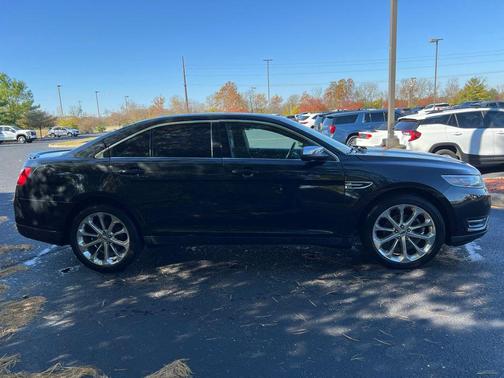 2015 Ford Taurus Limited