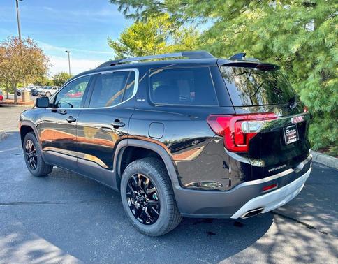 2023 GMC Acadia FWD SLE